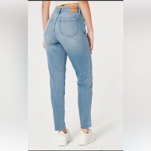 Hollister Women's ultra high rise mom jean